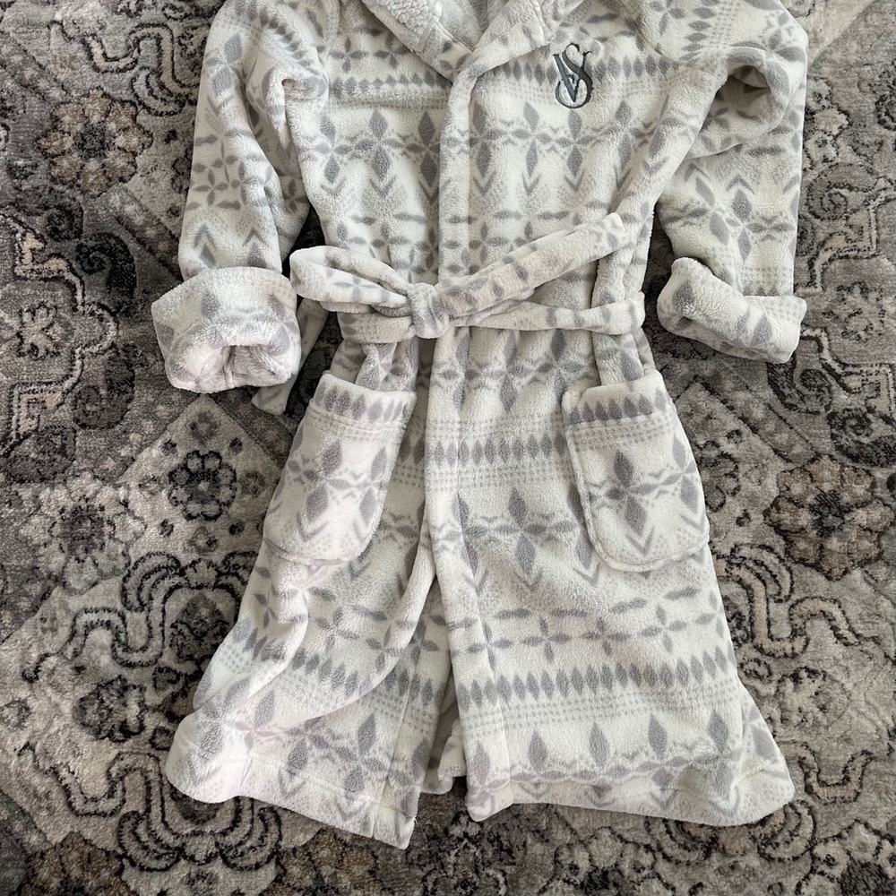 Victoria Secret Robe - Picture 2 of 2